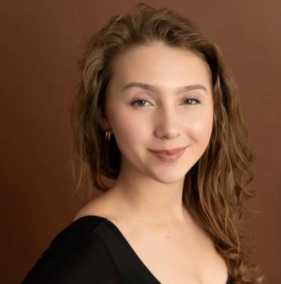 Kira Corne