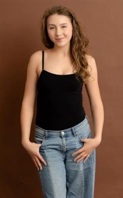 Kira Corne
