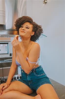 Brenda Almeida