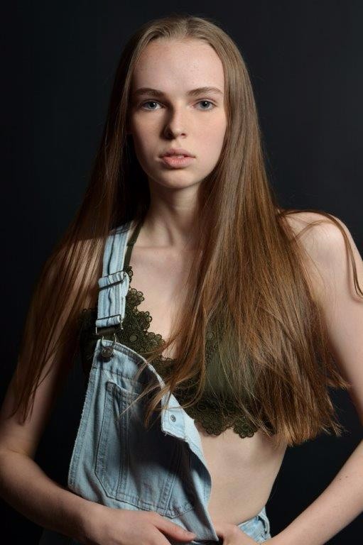 Rebecca Savage - Female Model - Donna Baldwin Agency