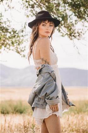 Emma Henry